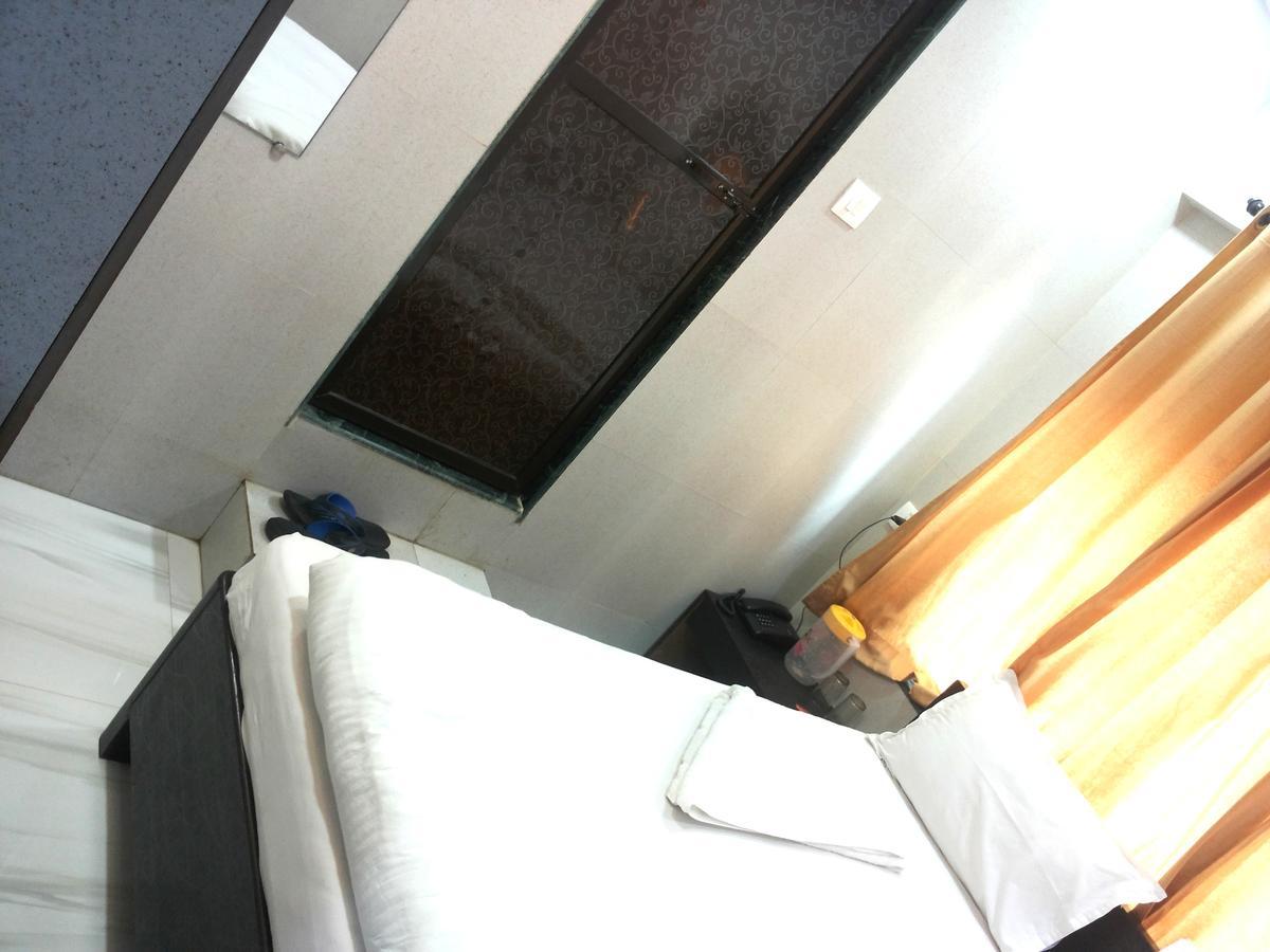 Hotel Holiday Inn Mumbai Eksteriør bilde